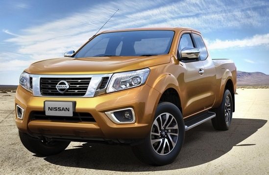 2015-Nissan-Navara-NP300-front-side-desert