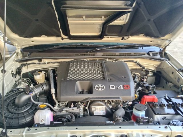 Toyota Hilux Vigo D-4D Engine