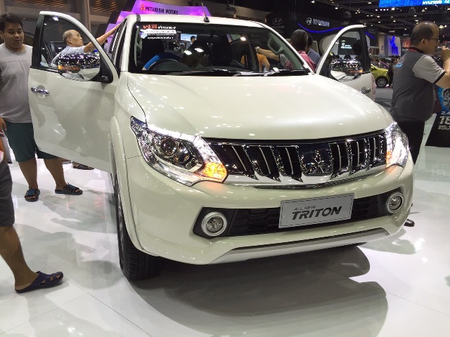 2015-Mitsubishi-L200-Triton-front
