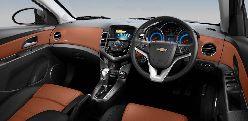 Luxurious Dual-Cockpit cabin of the new Chevrolet Cruze.