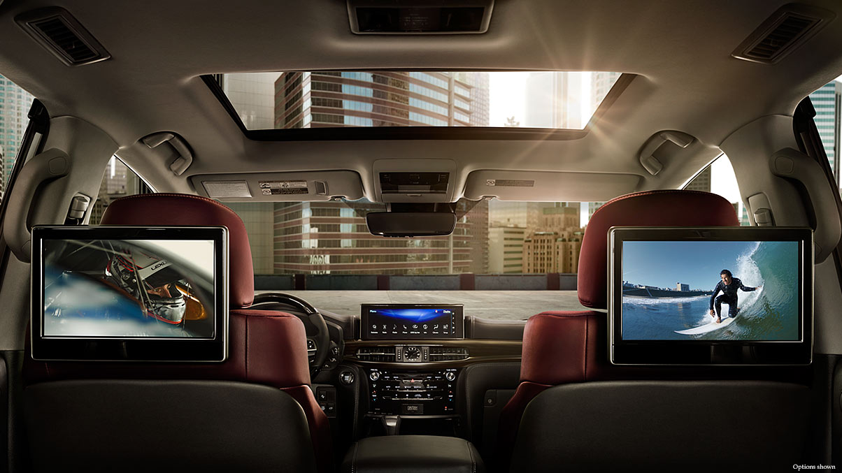 Interior shot of the 2017 Lexus LX Entertainment System.